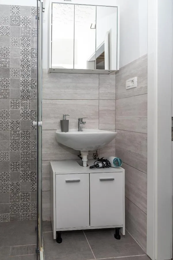 Apartment Studio Apartman Duje Trogir